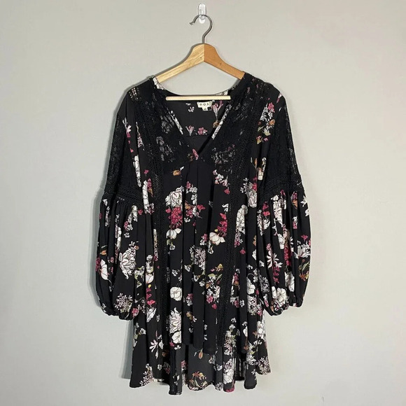 POL Women's Size Medium Floral Lace Details Boho Balloon Sleeve Black Mini Dress - Picture 1 of 16